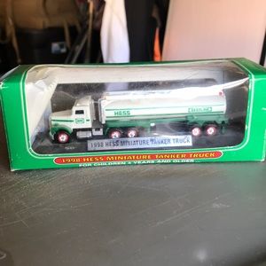 1998 Hess miniature tanker truck